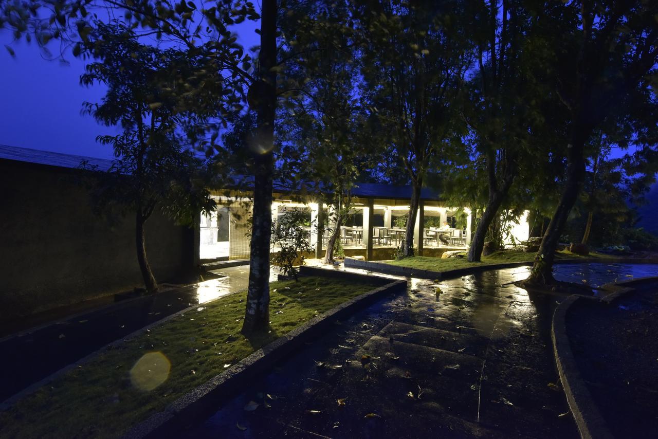 Hotel Sattva-The Awakening Garden Kakkadampoyil Exterior foto